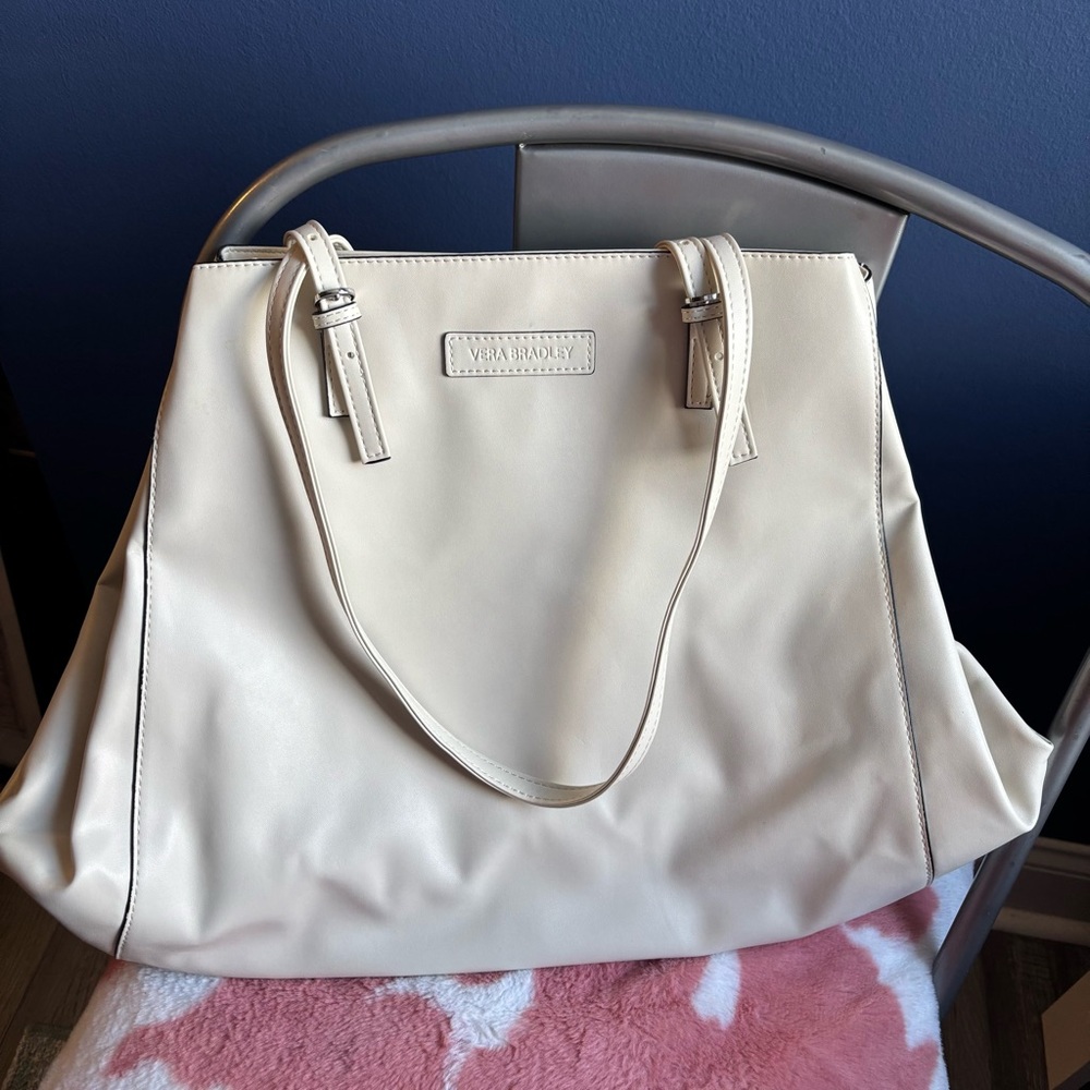 👜Vera Bradley👜 Slim Bucket Tote